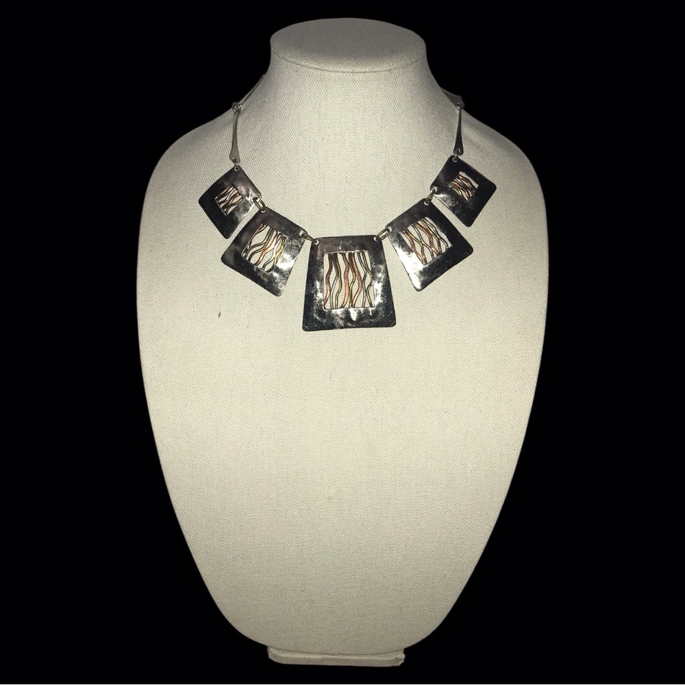 Vintage Late 1970 Silver Color Necklace